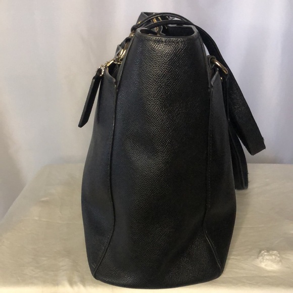 COACH Addison black shoulder tote # 91150. Cross grain leather. 3 compartments. - Picture 13 of 16
